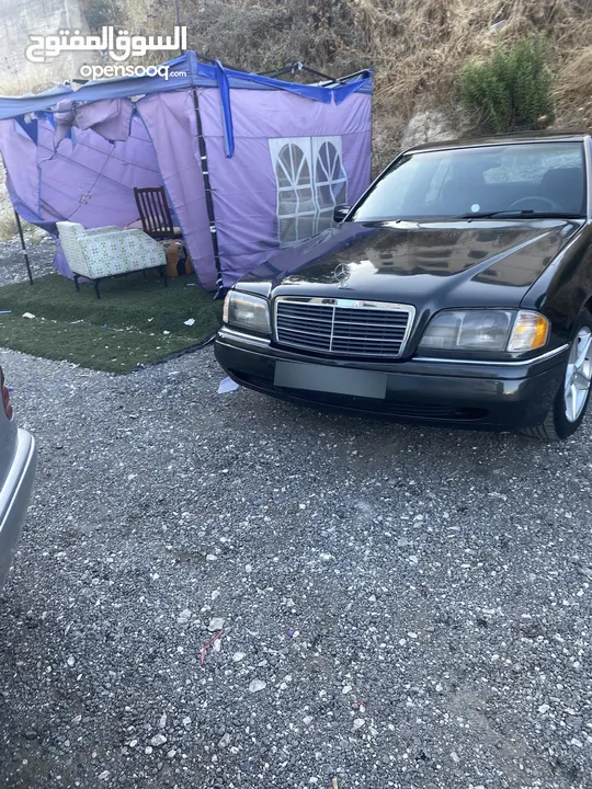 سيارة مرسيدس c220 للبيع بسعر مغري موجودة بنابلس