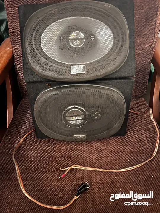 Pioneer amplifier 500W for sale with 2 kenwood speakers