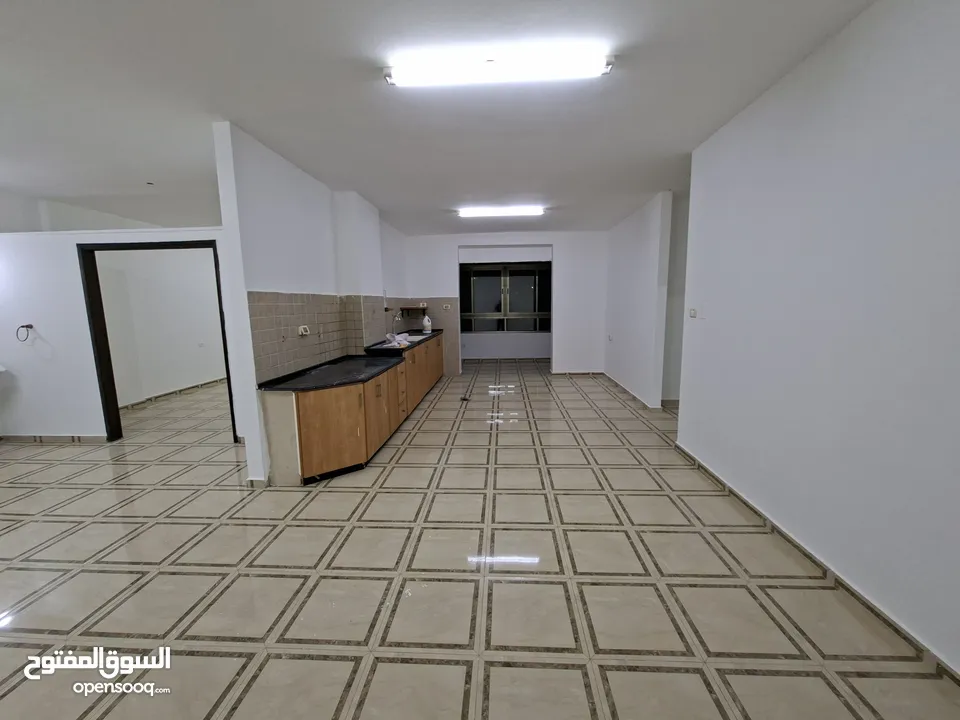 شقة لعائلة متوسطة اوعرسان جدد