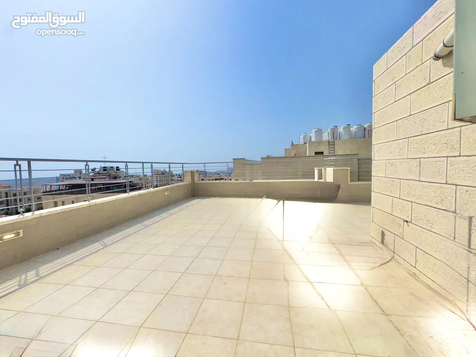 رووف للبيع بسبب السفر