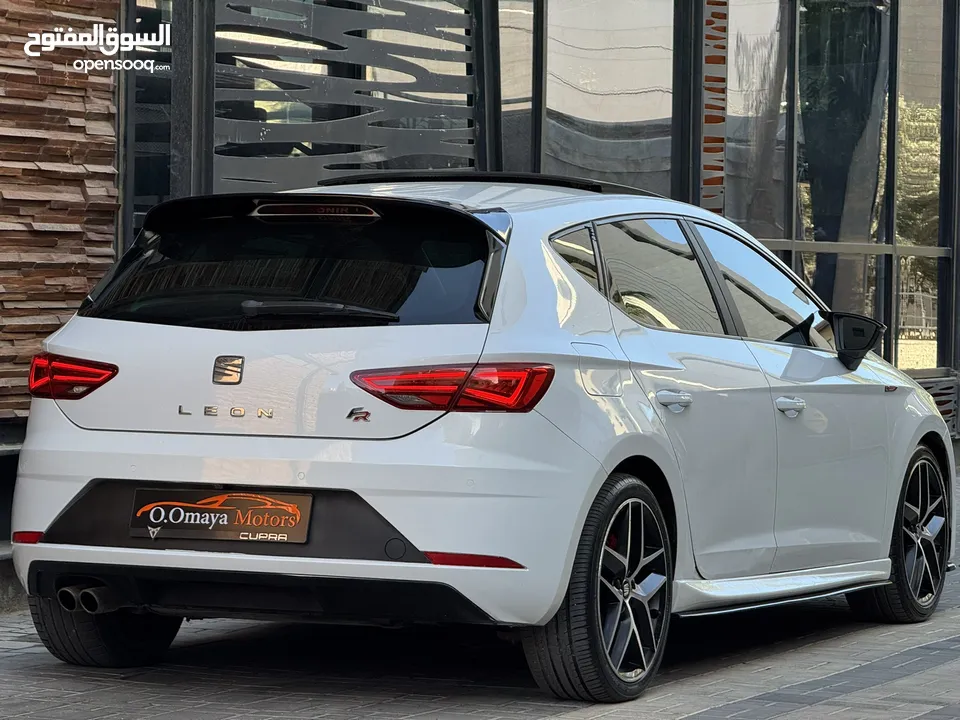 سعر مغري جداً !  Seat Leon FR إضافات كاملة بانوراما