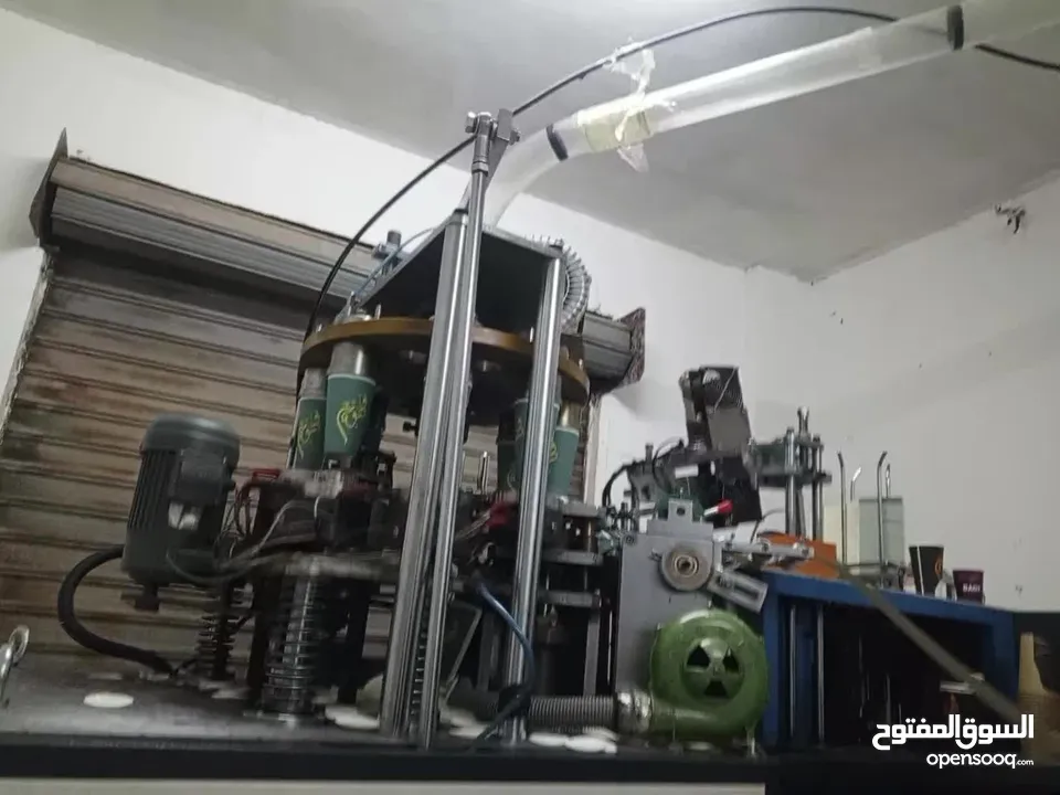 ماكينه تصنيع الاكواب الورقية