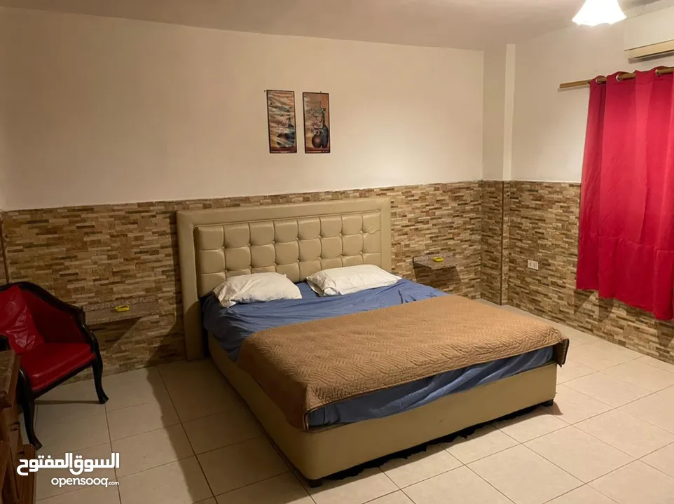 فيلا مفروشه  للايجار في البحر الميت شارع الفنادقمع بركه مدفيه