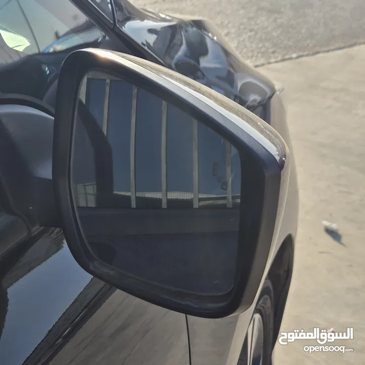 نيسان ليف 2022 SV
