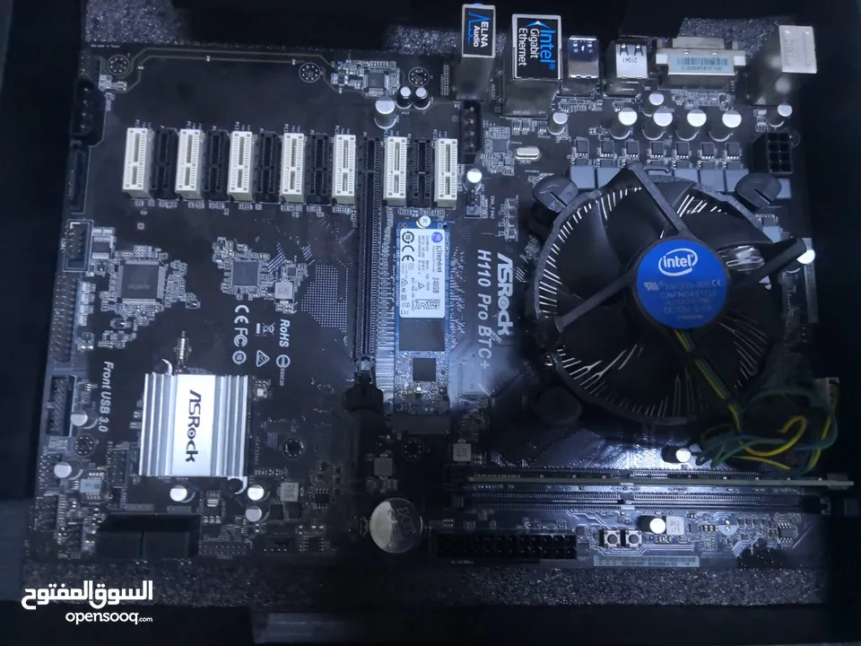 قطع pc  للبيع