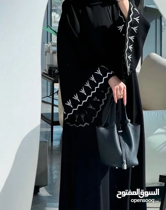 عباي ستاتي مطرزة مع شال