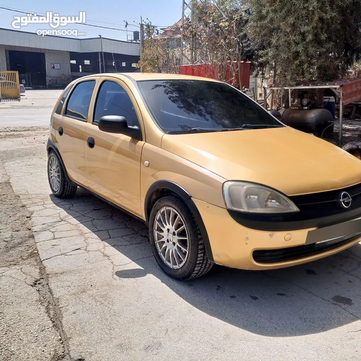 سيارة اوبل كورسا للبيع موديل 2002