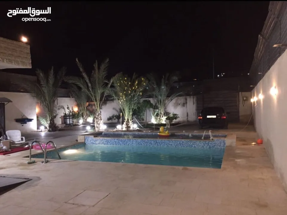 مزرعة للبيع الغور