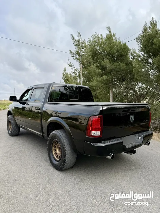 DODGE RAM 2018 big horn sport package 5.7  رام 2018 3 جيد فل ما عدا الفتحة و جحش الوسط