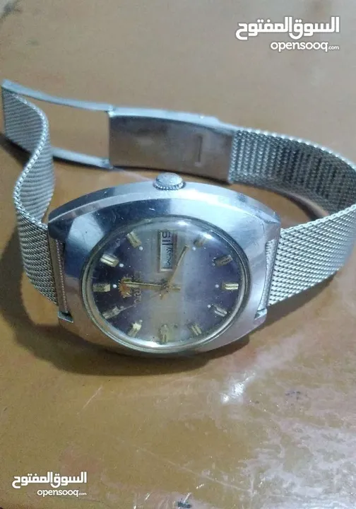 ثلاث ساعات اصليه للبيع بسعر مغري
