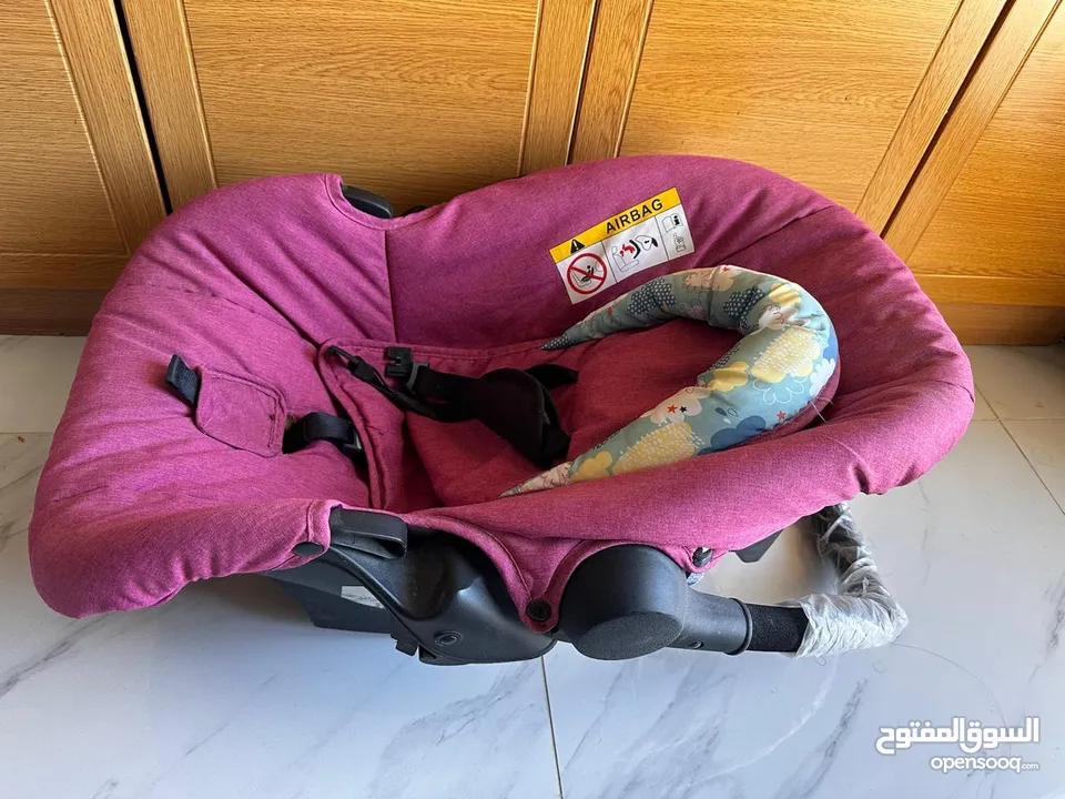 Infant car seat in perfect condition