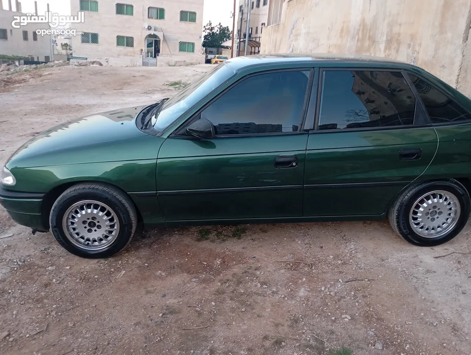 اوبل استرا 1996