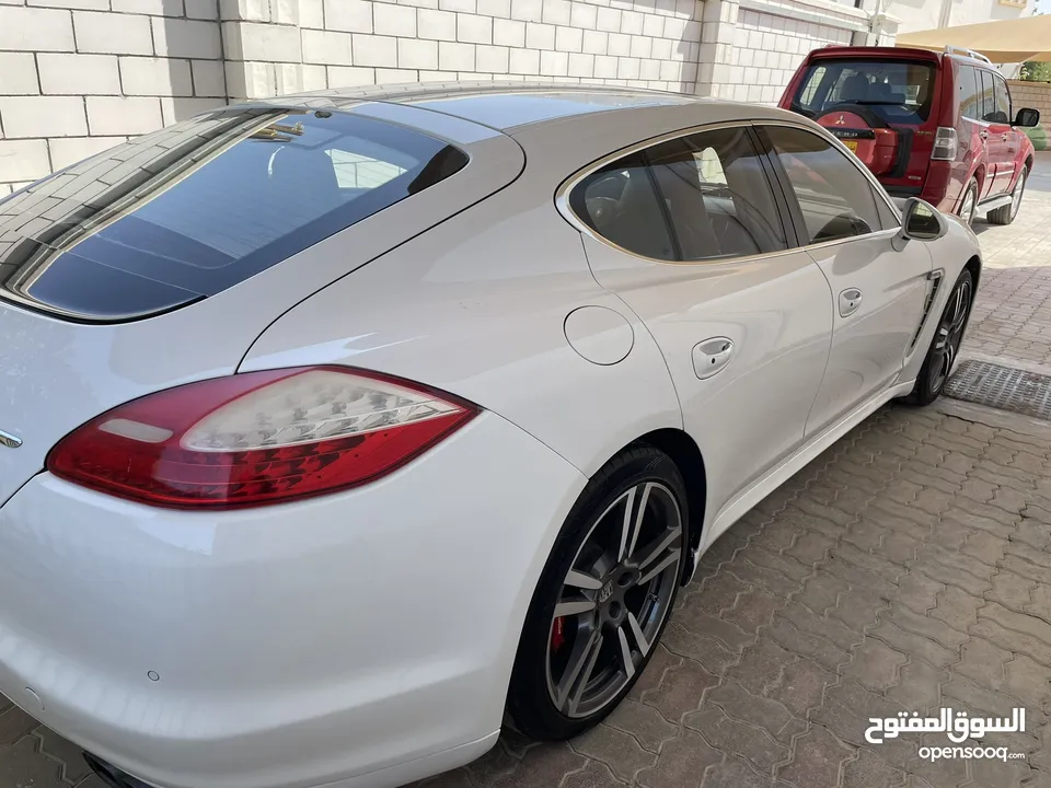 Porsche Panamera 4S 4.8 V8