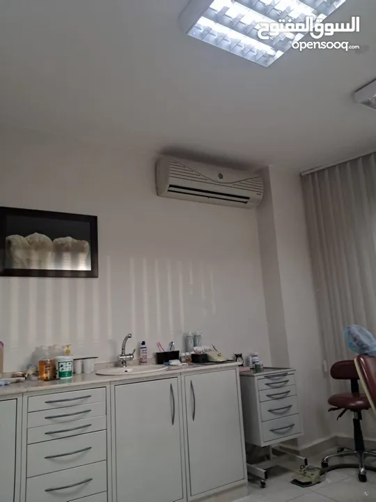 عيادة اسنان للبيع