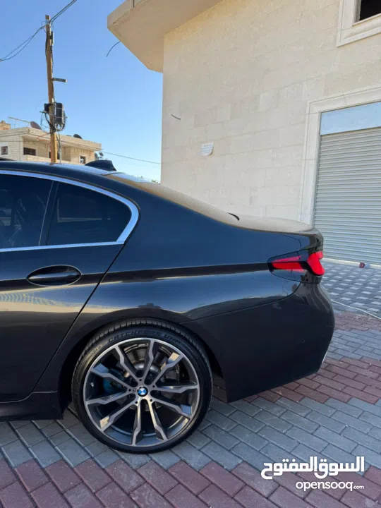 BMW 530e M
