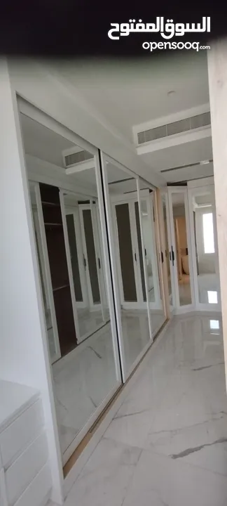 للايجار فيلا فخمة جديده كلياً  5 غرف و المرافق - Brand New Villa For Rent 5 BHK with Facility