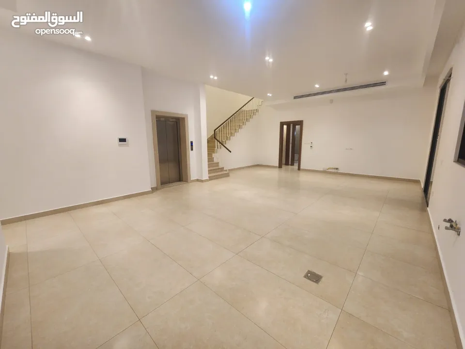 فيلا متلاصقة للبيع في عبدون - ref:14545