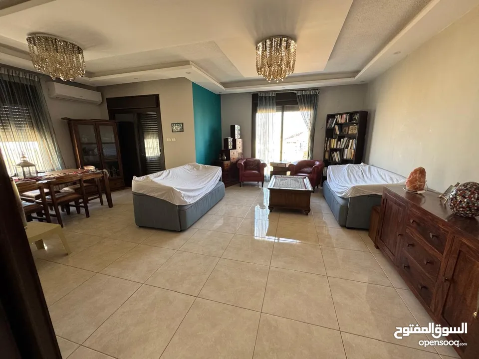 شقة مفروشة راقية للإيجار – طريق المطار  T213