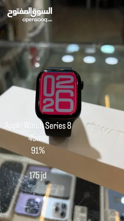 Apple Watch Series 8 45mm / Box charger / battery : 91% / Black