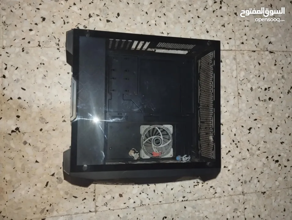 سيت اب كامل بس اشبك والعب مع شاشتين وكيبورد وماوس وسعر نار والتوصيل متوفر