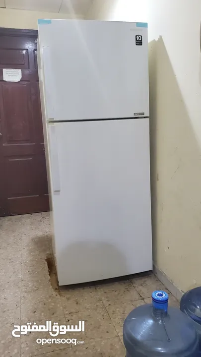 Samsung refrigerator for sale.