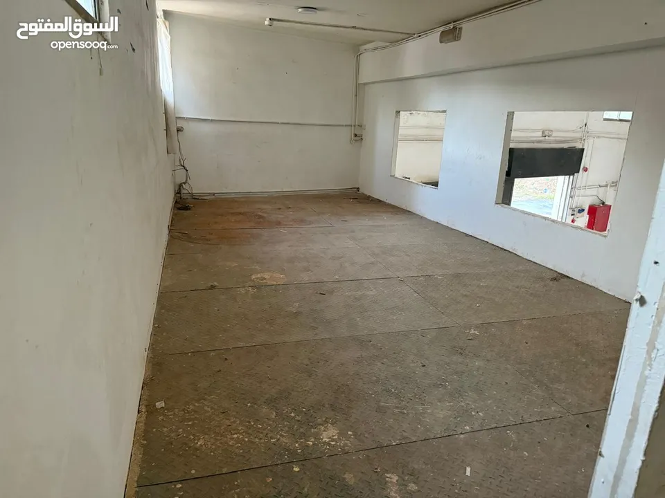 مستودع تجاري 400م دابوق ش المدينه الطبيه للايجار يصلح لكافه الاعمال التجاريه