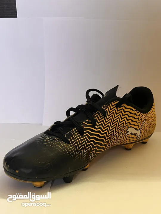 Unisex Puma kids football shoes (yellow) -  حذاء اطفال لون اصفر لكرة القدم (صالح للجنسين)