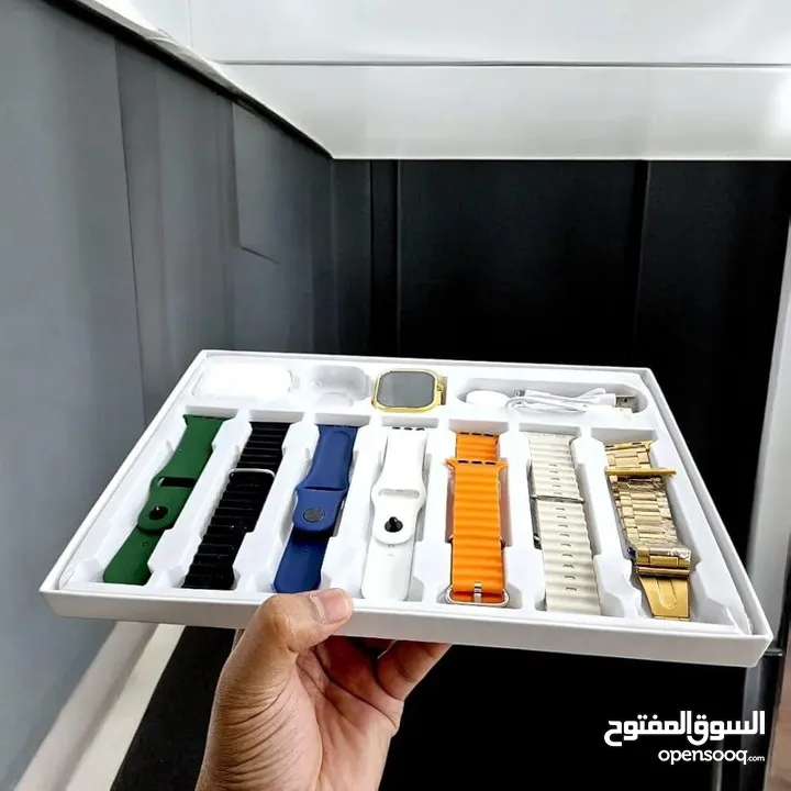 بكج i20 ultra max suit ساعة الاصدار التاسع 7 سيرات ايربودز كوبي ماستر كڤر حماية متوفرة باللون الذهبي