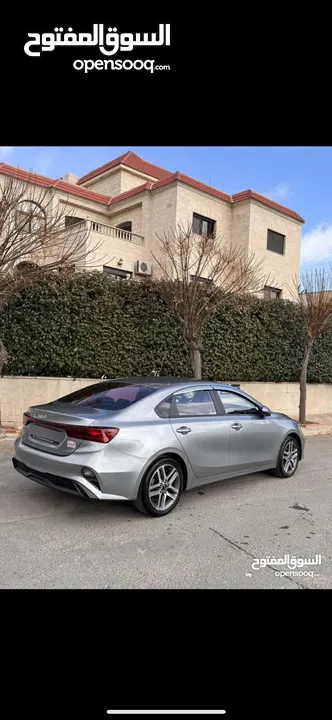 بسعر منافس ومغري (قابل للبدل )كيا3 2022وارد كوري  فحص كأمل وفل كامل فقط بدون الفتحه