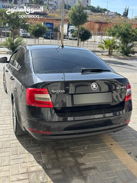 سكودا اوكتافيا صالون موديل 2018