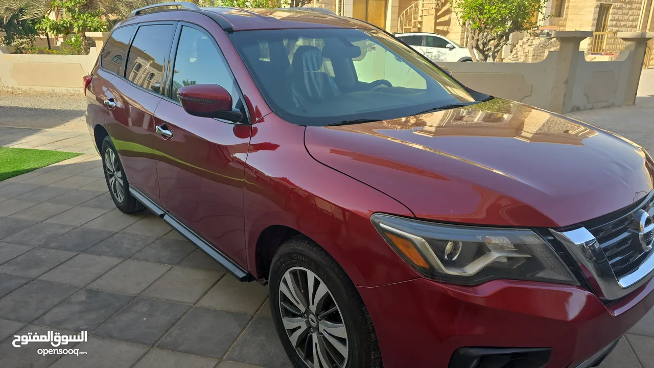 Nissan Pathfinder SV 2017