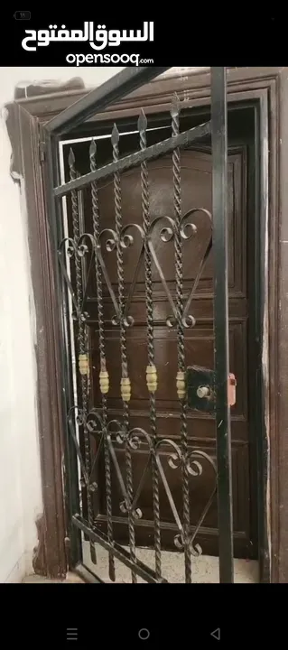 باب حديد مستعمل بحالة جيدة للبيع