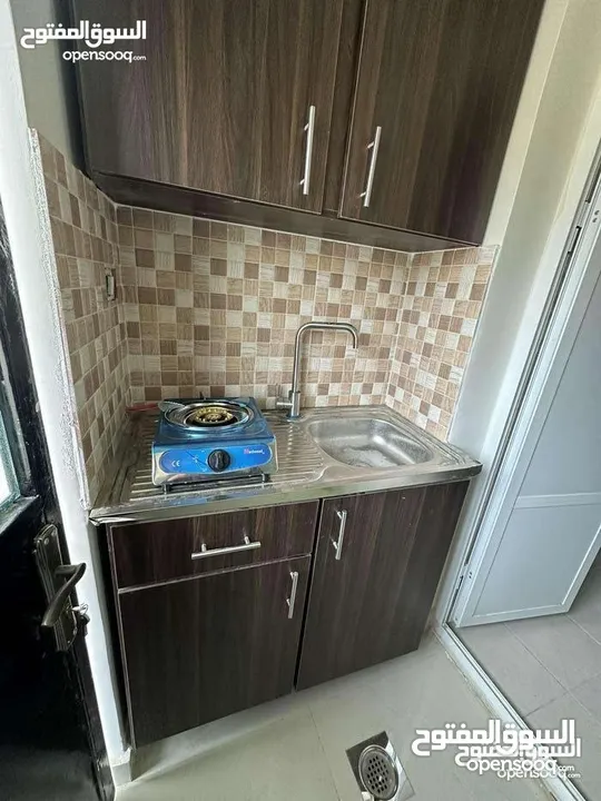 غرفة منافعها في شارع الجامعه 160