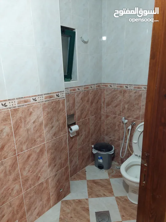 شقة غرفتين نوم بجانب دوار نبيل عمرو الطيرة مع المالك مباشرة