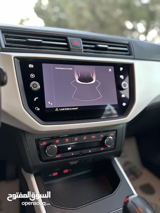 Seat Arona