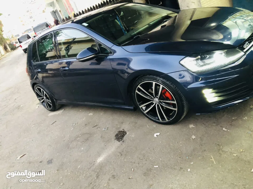 جولف ترخيص 2015 نظيفة لون مميز مع تامين طويل