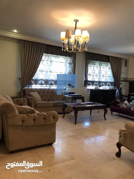 شقة أرضية فاخرة للبيع في الكرسي - قرب المخابرات 230م تشطيب سوبر ديلوكس