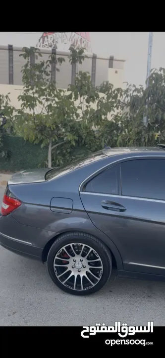 مرسيدس c220 w204 للبيع مميزة