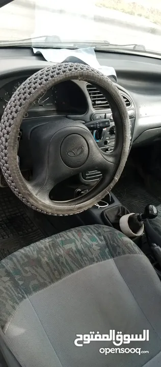 دايو لانوس ممتاز جدا مرخصه جديد ولا محتاجه اشي شغل ومشي ماتور 1500مكيف ممتاز