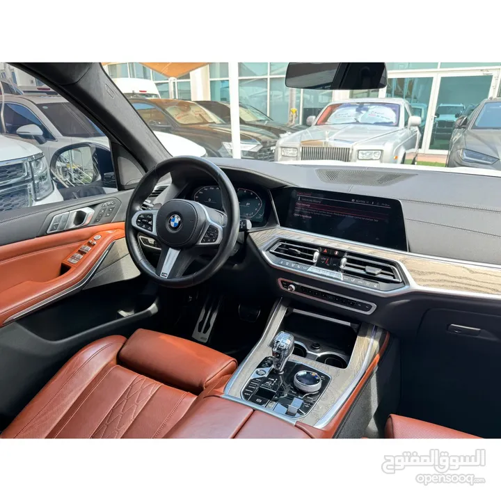 BMW X7 M BACKAGE GCC 2020 V8 FULL SERVICE HISTORY UNDER WARRANTY PERFECT CONDITION ORIGINAL PAINT