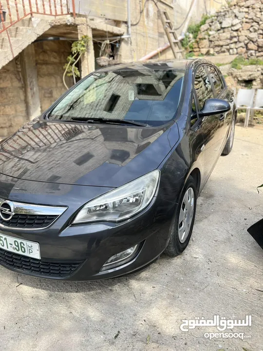 opel astra 2011
