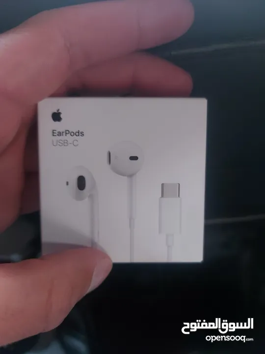 EarPods. USB_C