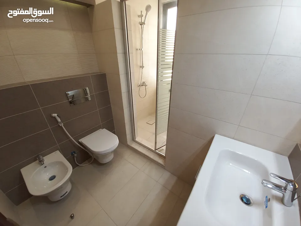 شقة غير مفروشة للإيجار 420م2 ( Property 12999 )-175073071