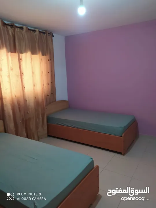 ثلاث غرف نوم مفروشة