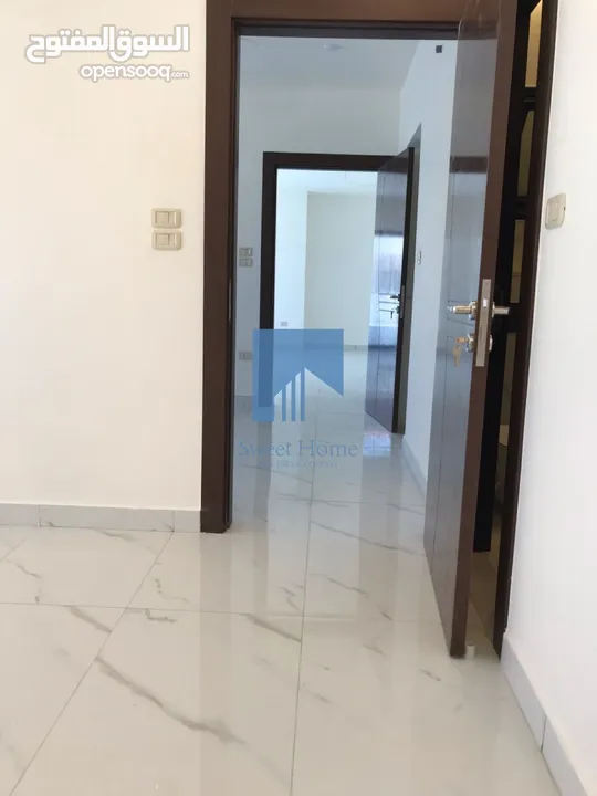 شقة فاخرة للبيع في الجندويل طابق ثالث مع روف دوبلكس 131م تشطيب سوبر ديلوكس لم تسكن