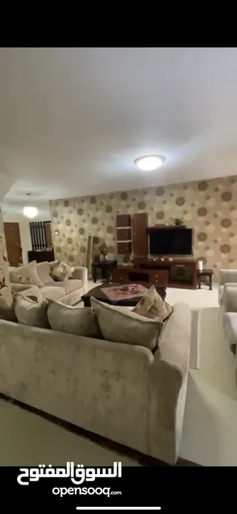 شقة دوبلكس للبيع مع ساحة خلف كازية الهدى