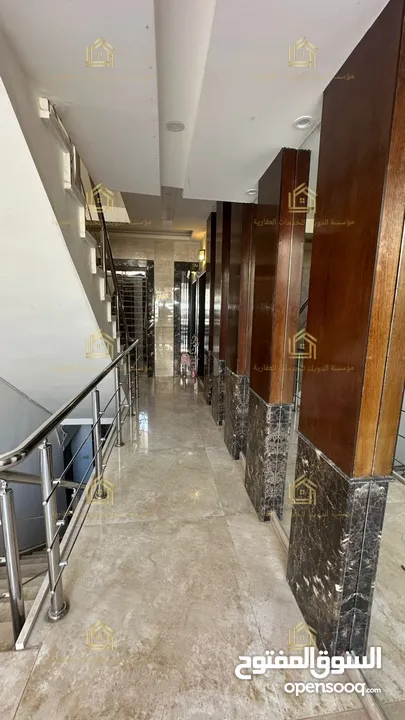 شقة سوبر ديلوكس - النخيل - 3نوم 2ماستر - 240م - بلكونات بإطلالــــه مميزة - موقع مميز