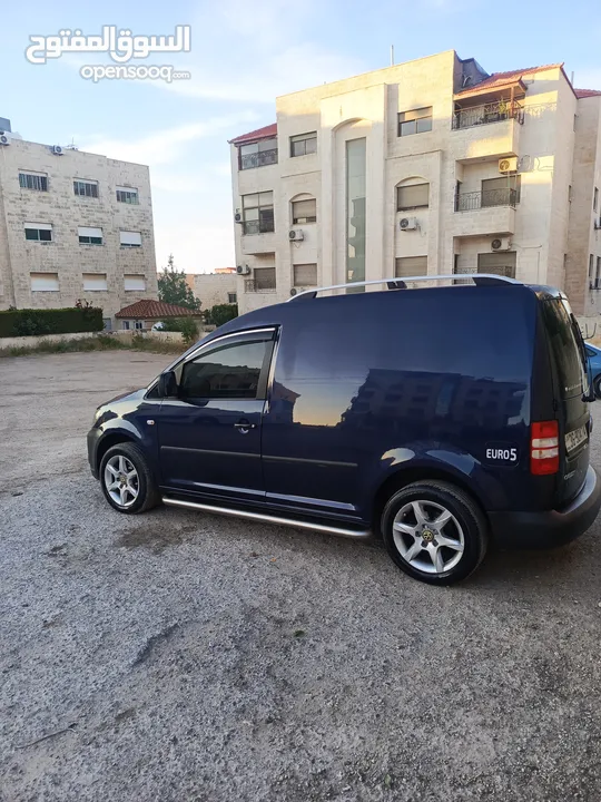 جولف كادي مميز جدا شصي قصير ماتور 1600  بحالة ممتازة مرخص سنه