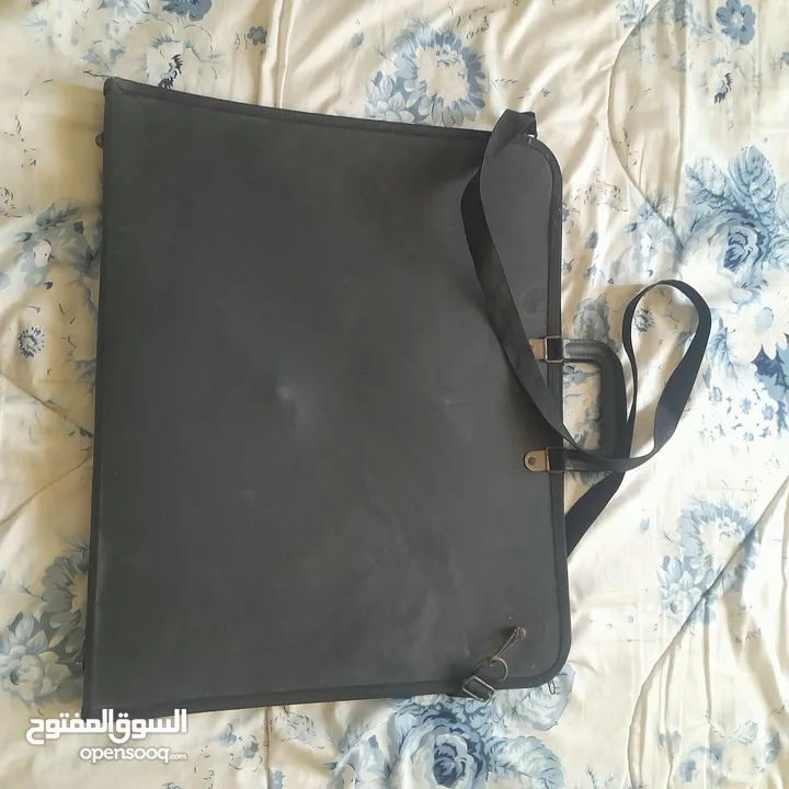 أغراض و أدوات هندسية