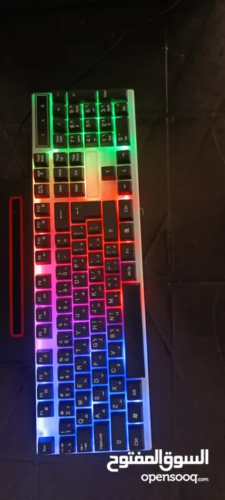 كمبيوتر لينوفا core i5 4460 الجيل الرابع جيمنج بستحمل جميع الالعاب  بحاله جديد استعمال خفيف